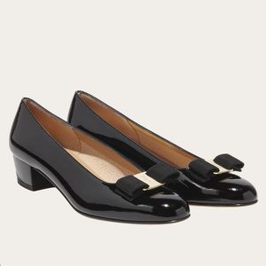 Ferragamo Vara Pumps